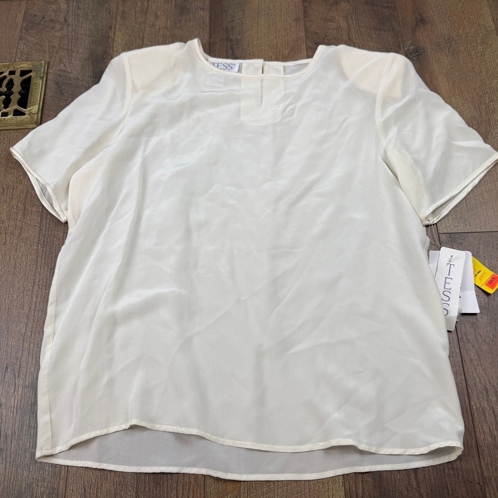 Vintage Tess 100% Silk Blouse NWT Vanilla Cream‎ Short Sleeve Top Medium